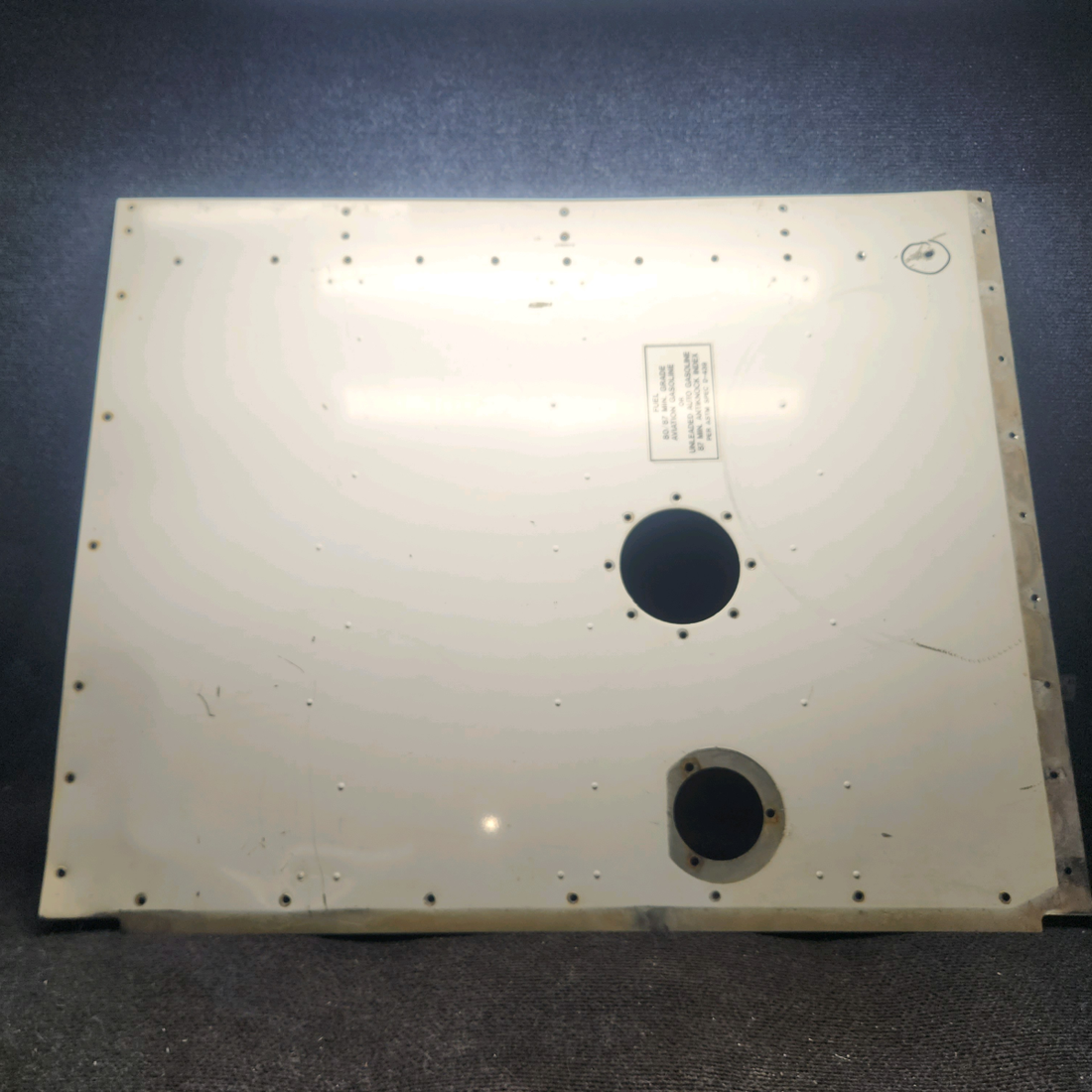 Used aircraft parts for sale, 0426511-6 cessna 150G Fuel Tank Cover Assembly - LH
