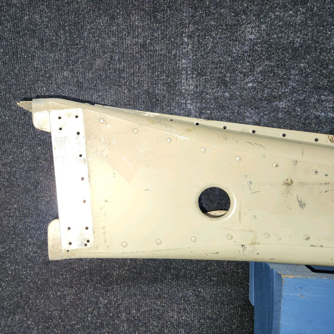 Used aircraft parts for sale, 0513007-6 Cessna 172E Front Doorpost Bulkhead Assembly RH