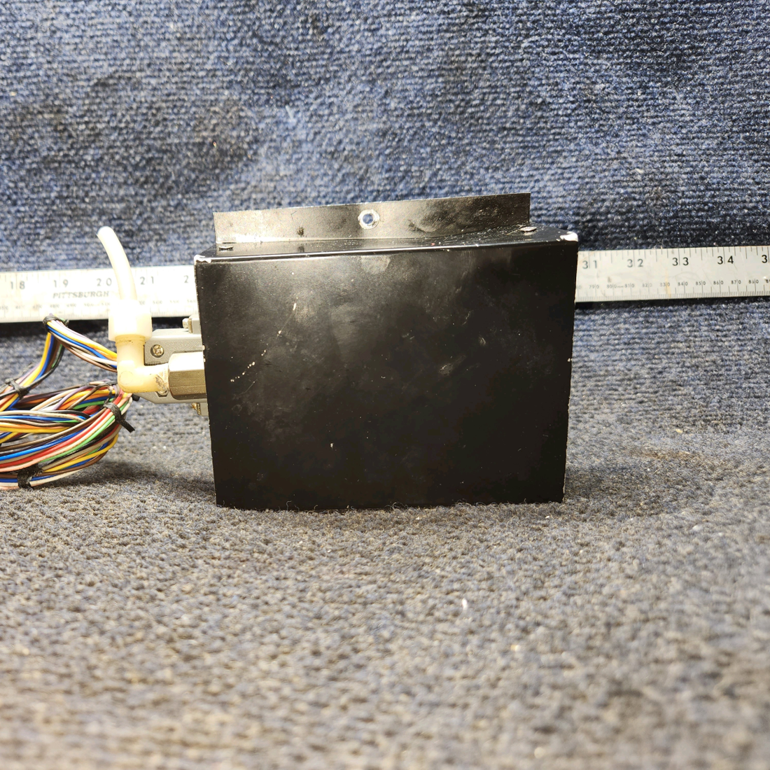 Used aircraft parts for sale, AK-350 Ameri-King Cessna 172 E Altitude Encoder with Tray (14 or 28V) (Core)