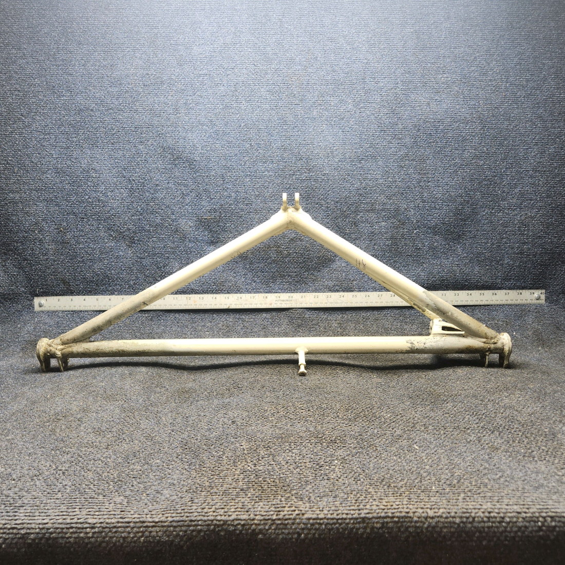 Used aircraft parts for sale, 35-815102-1 Beechcraft F35 Main Gear Brace Assy - RH