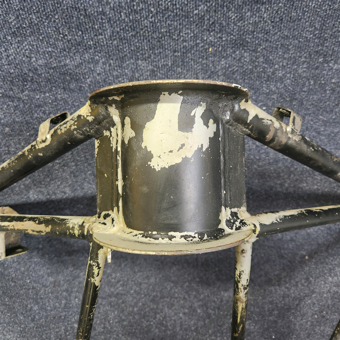 Used aircraft parts for sale, 169-910007-650 Beechcraft A23A Musketeer Custom III ENGINE MOTOR MOUNT