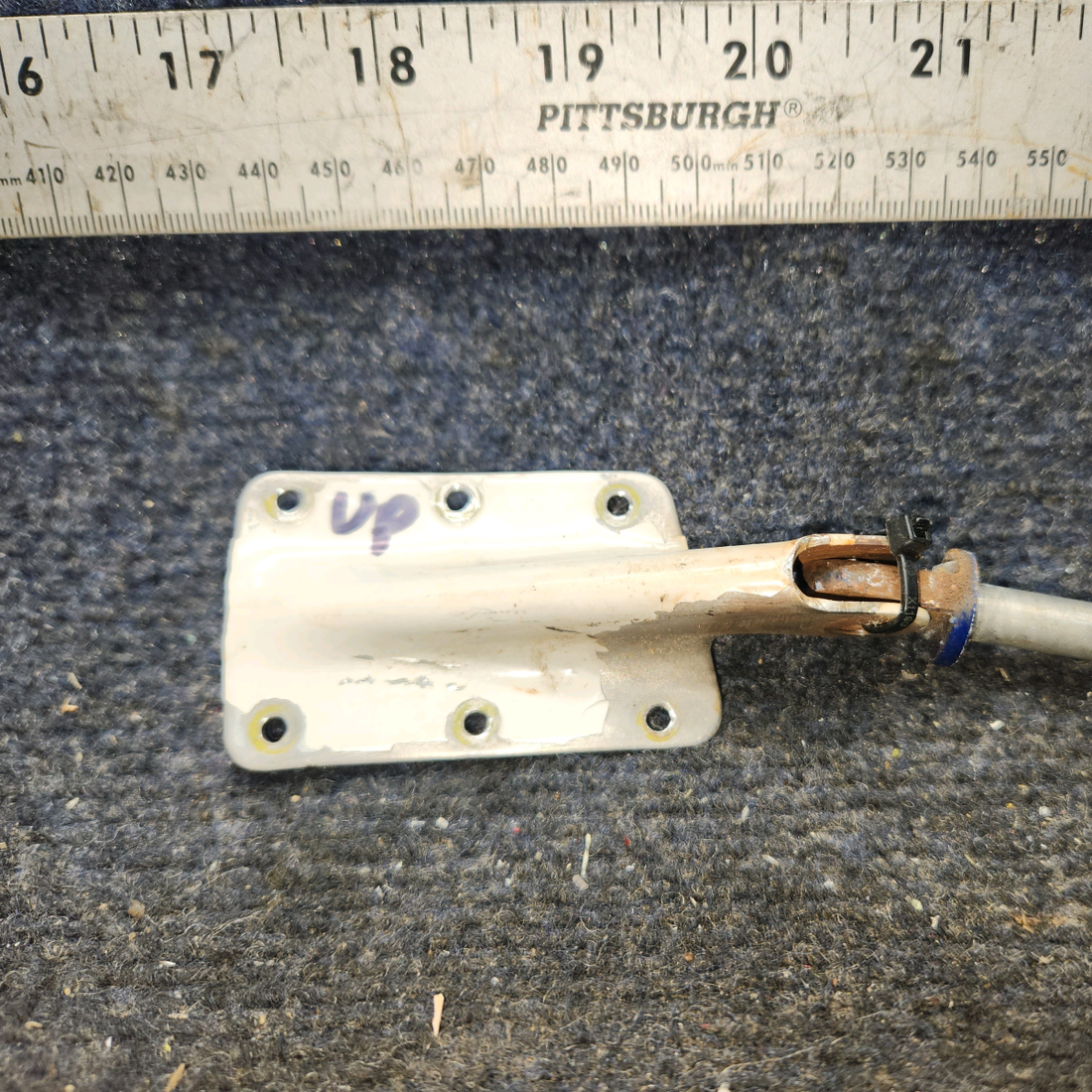 Used aircraft parts for sale, 63050-000 Piper PA28-140 Cabin Door Top Hinge