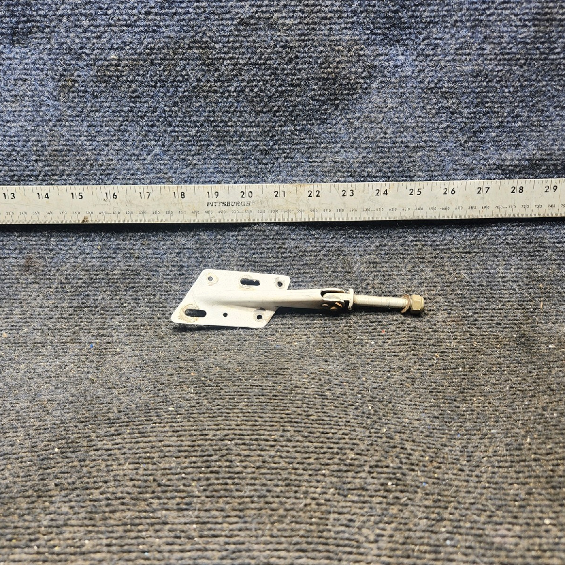 Used aircraft parts for sale, 79475-008 piper PA-28-181 Lower Cabin Door Hinge Assembly