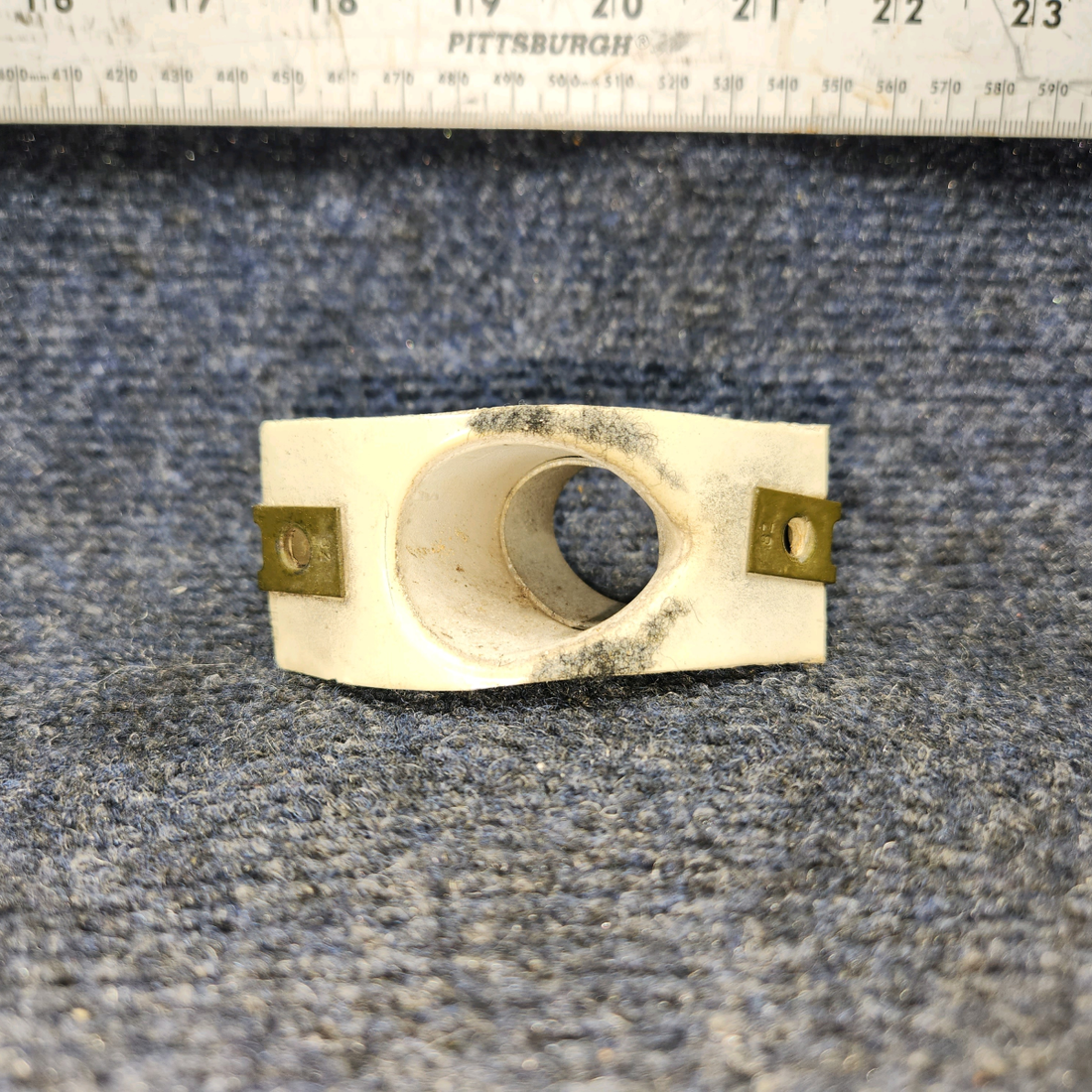 Used aircraft parts for sale, 0501030-2 CESSNA 172K AIR VENTILATION ADAPTER