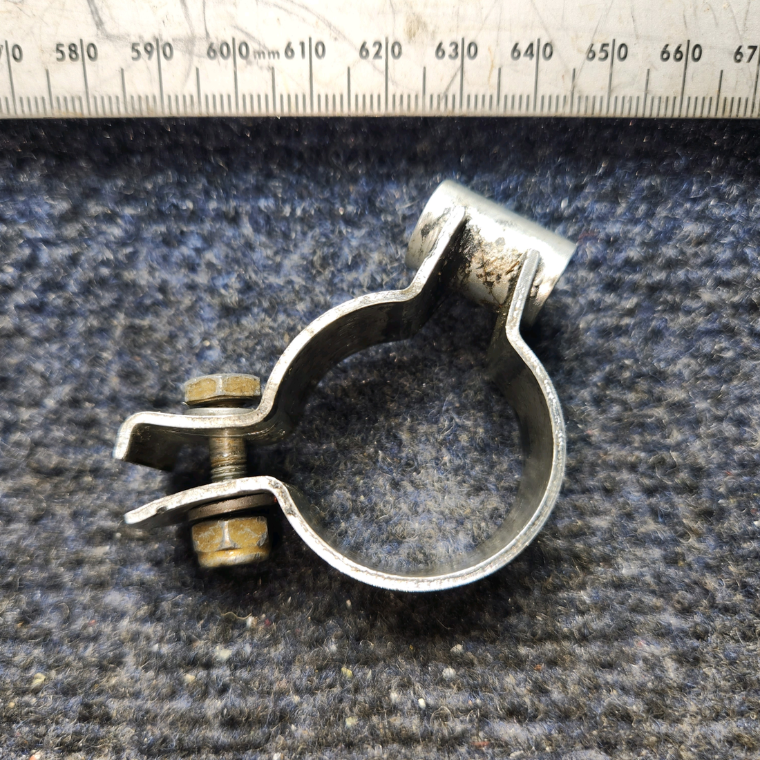 Used aircraft parts for sale, 66750-000 Piper PA28-161 Shimmy Dampener Clamp Bracket