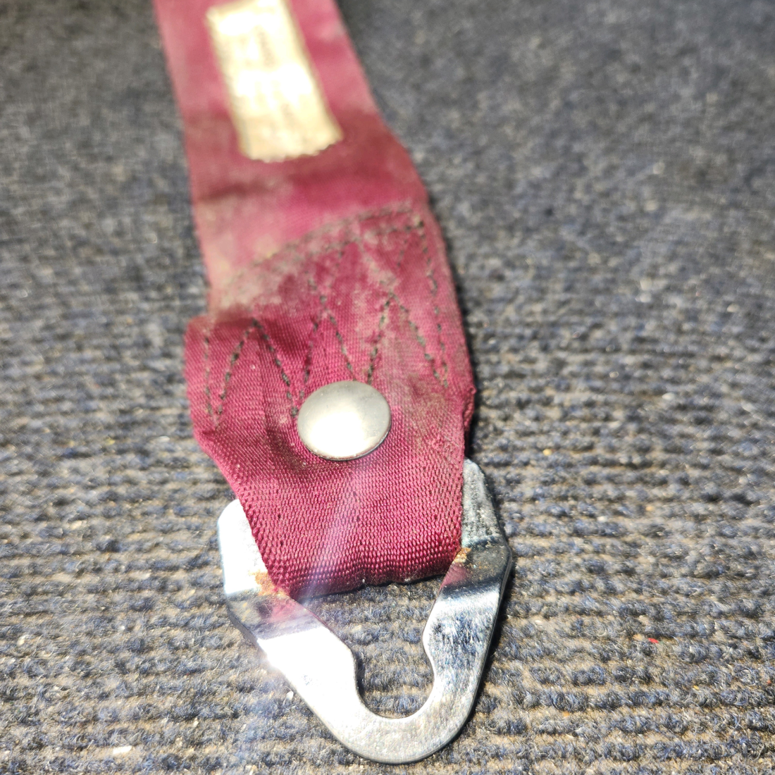 Used aircraft parts for sale, PS50039-4-16 Piper PA32RT-300 Forward Shoulder Belt with Inertia Reel
