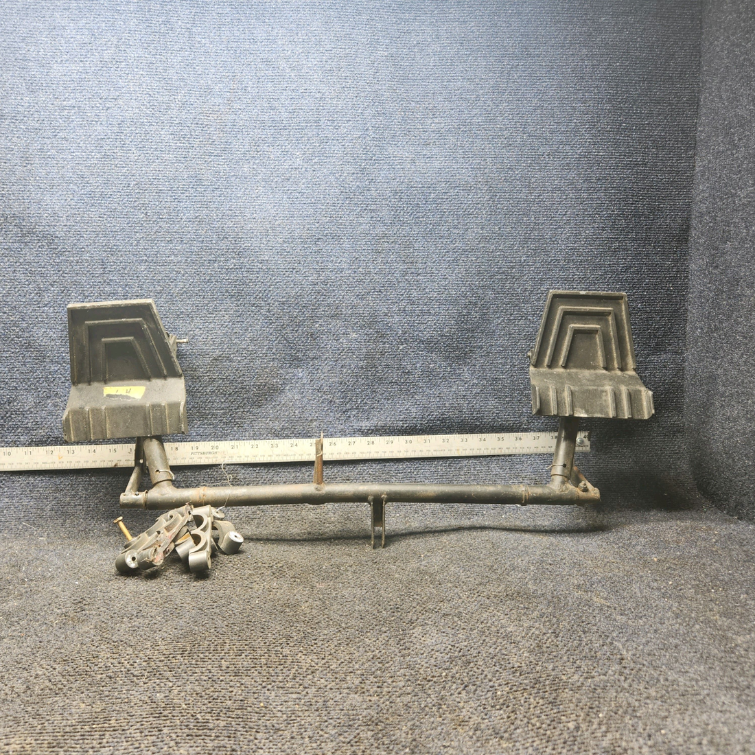 Used aircraft parts for sale, 0760678-1, 0760678-2, Cessna C182P ARM Assy Rudder Bar RH W/ Pedal