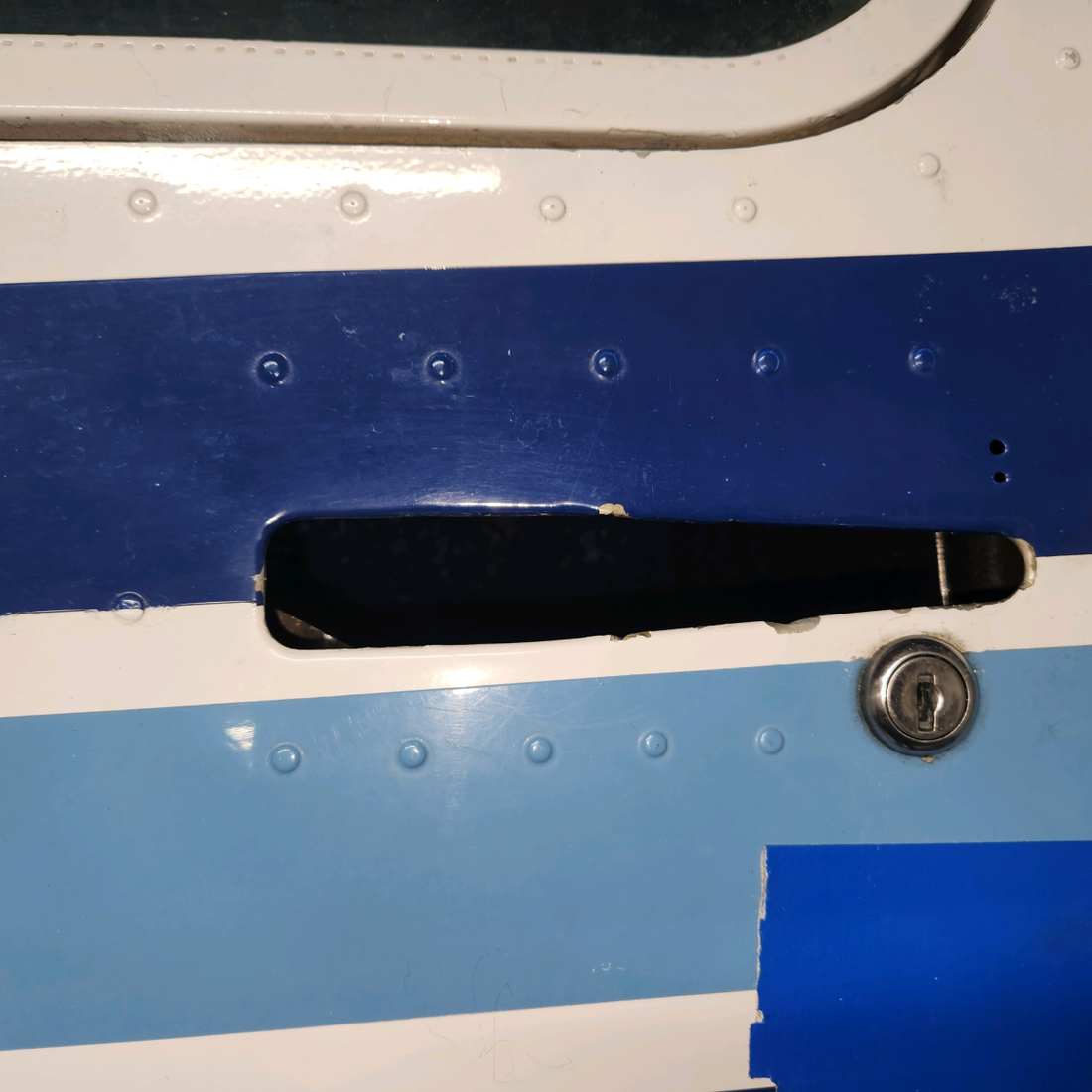 Used aircraft parts for sale, 0710620-207, C711051-7, S1483-2 Cessna 182G Cabin Door Structure with Window LH