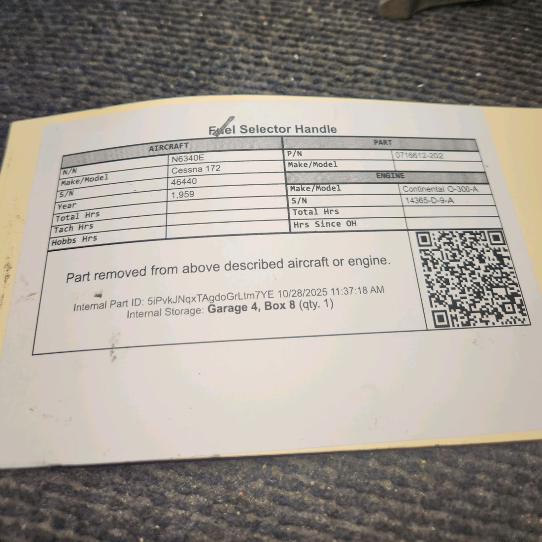 Used aircraft parts for sale, 0716612-202 Cessna 172 Fuel Selector Handle