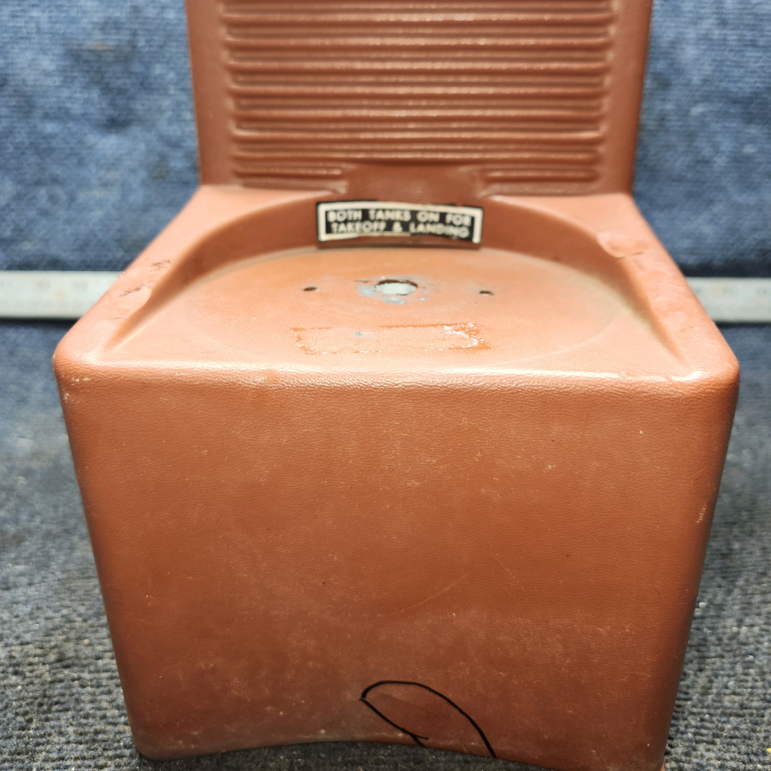 Used aircraft parts for sale, 0500233-1 Cessna 172F Center Console Cover Assembly