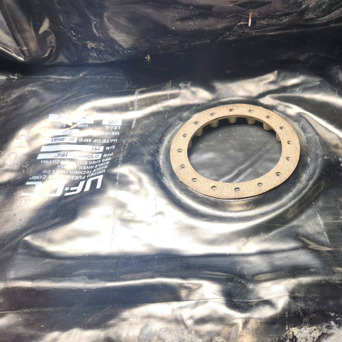 Used aircraft parts for sale, 0726001-18E Eagle Fuel Cells Cessna 182G Fuel Cell Bladder RH