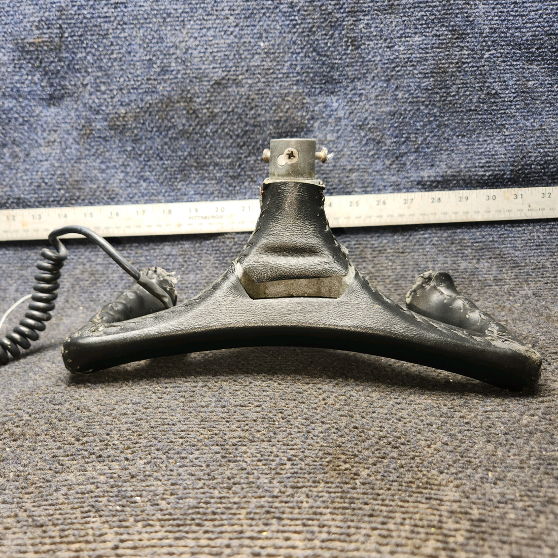 Used aircraft parts for sale, 0713747-200 Cessna 182G Wheel and Adapter Assembly Control
