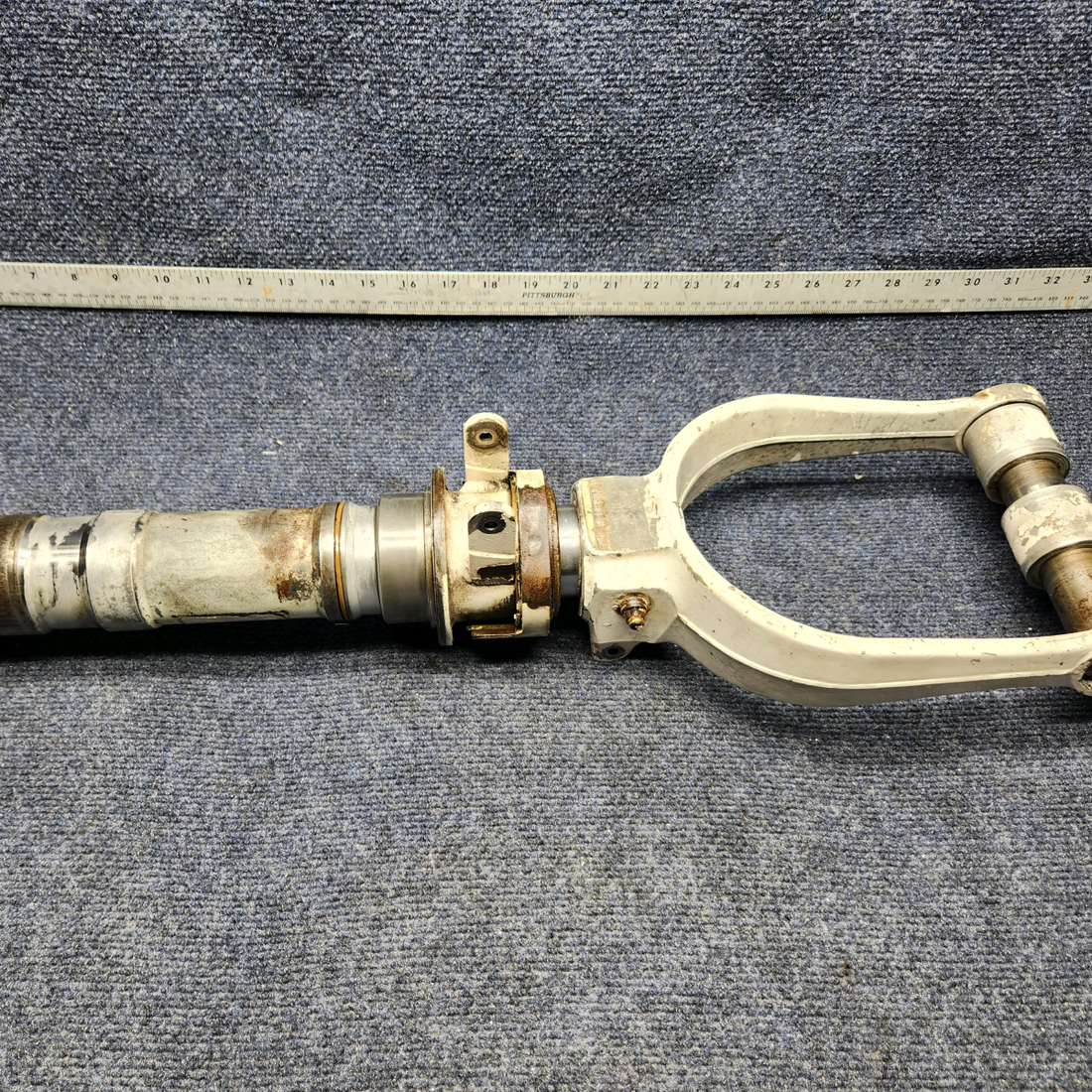 Used aircraft parts for sale, 2443006-202 / 2443006-201 CESSNA C172RG NOSE SHOCK STRUT ASSY