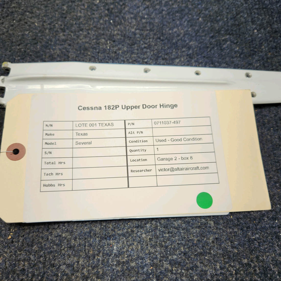 Used aircraft parts for sale, 0711037-497 Cessna  [part_model] Texas Several UPPER DOOR HINGE