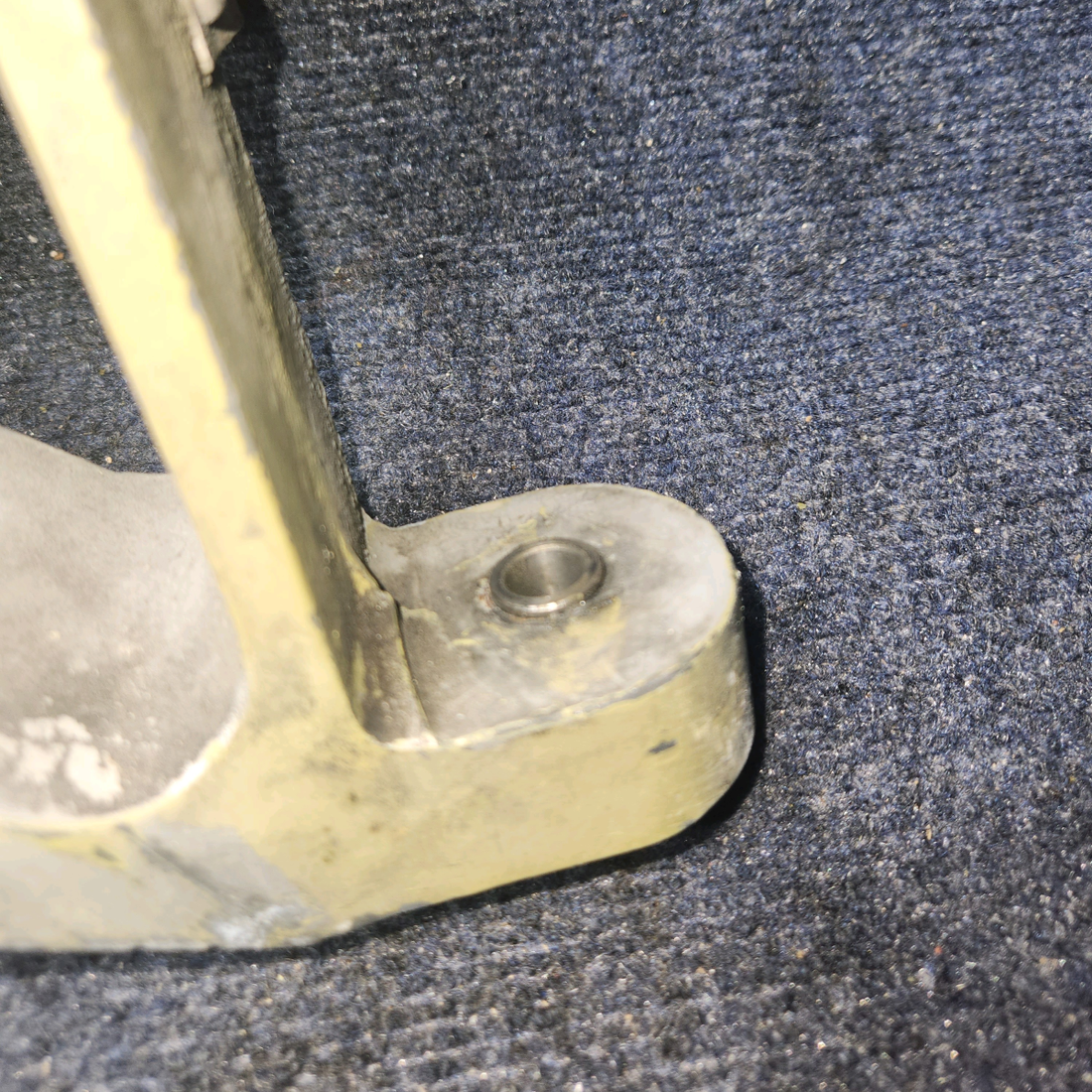 Used aircraft parts for sale, 169-810001-601 Beechcraft A24R Main Landing Gear Assembly LH