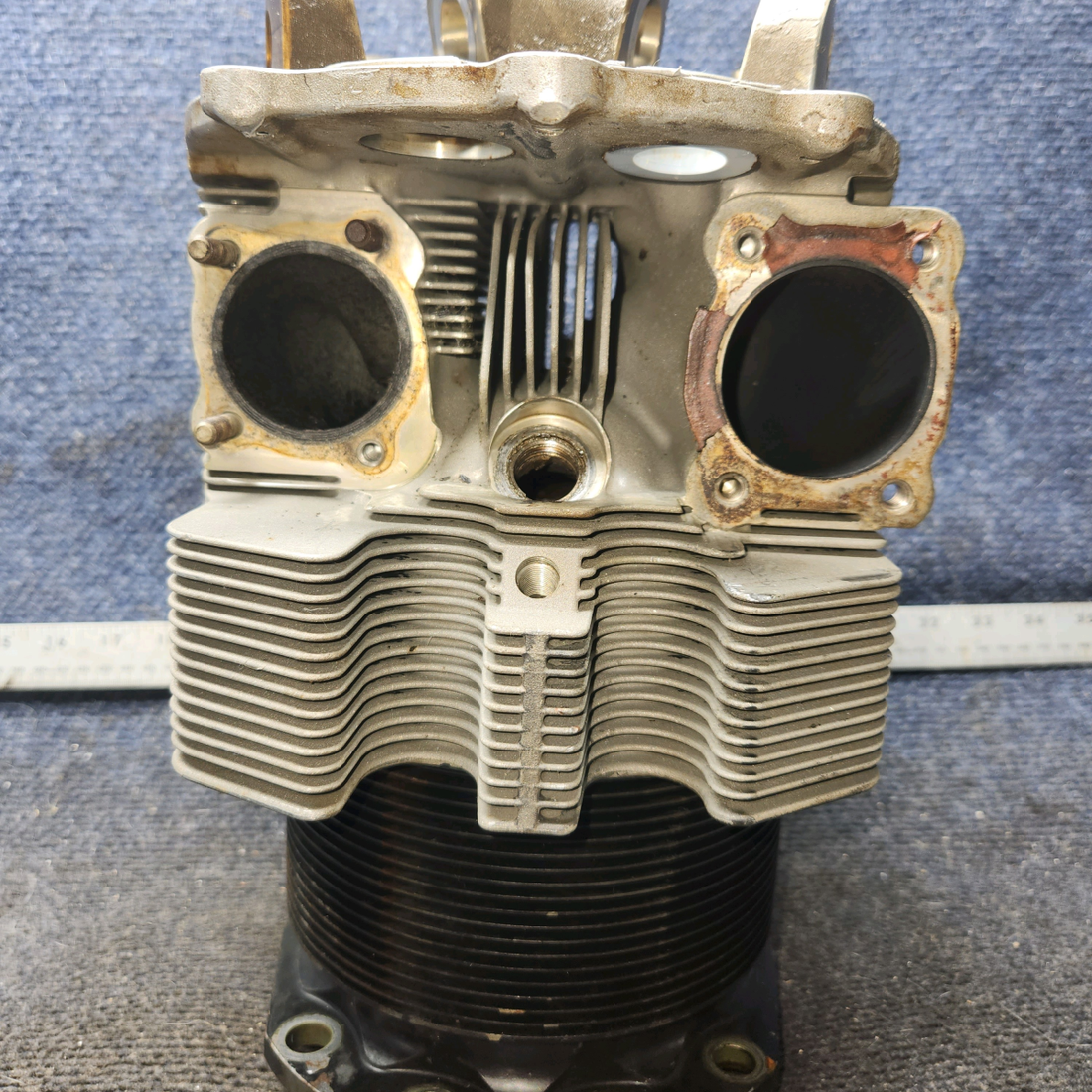 Used aircraft parts for sale, SA47000S-A1 Superior O-470 Cessna 182G Engine Cylinder