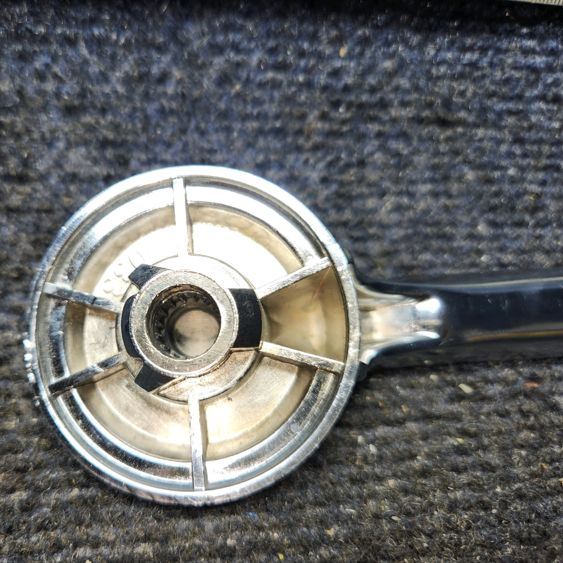 Used aircraft parts for sale, 0711027-1 Cessna 172 Inside Cabin Door Handle LH or RH