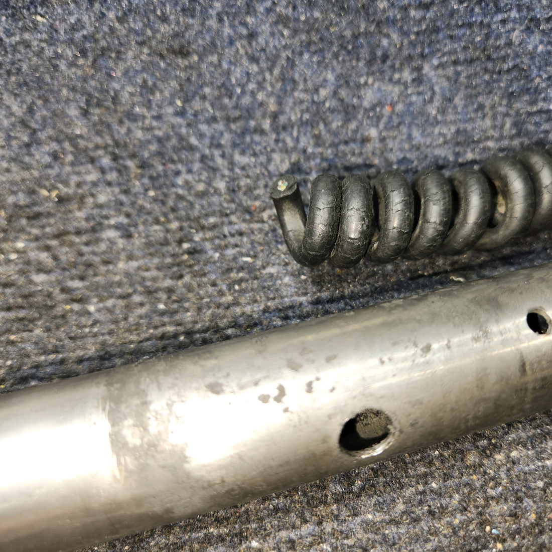 Used aircraft parts for sale, 85292-007 Piper PA28-161 Control Wheel Assy w Mic Switch (L: 14”, Dia: 1.125”)