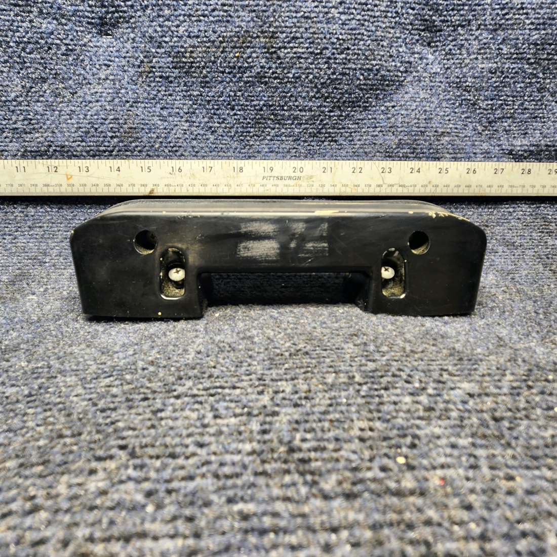 Used aircraft parts for sale, 1414082-20 CESSNA 172K ARMREST ASSEMBLY