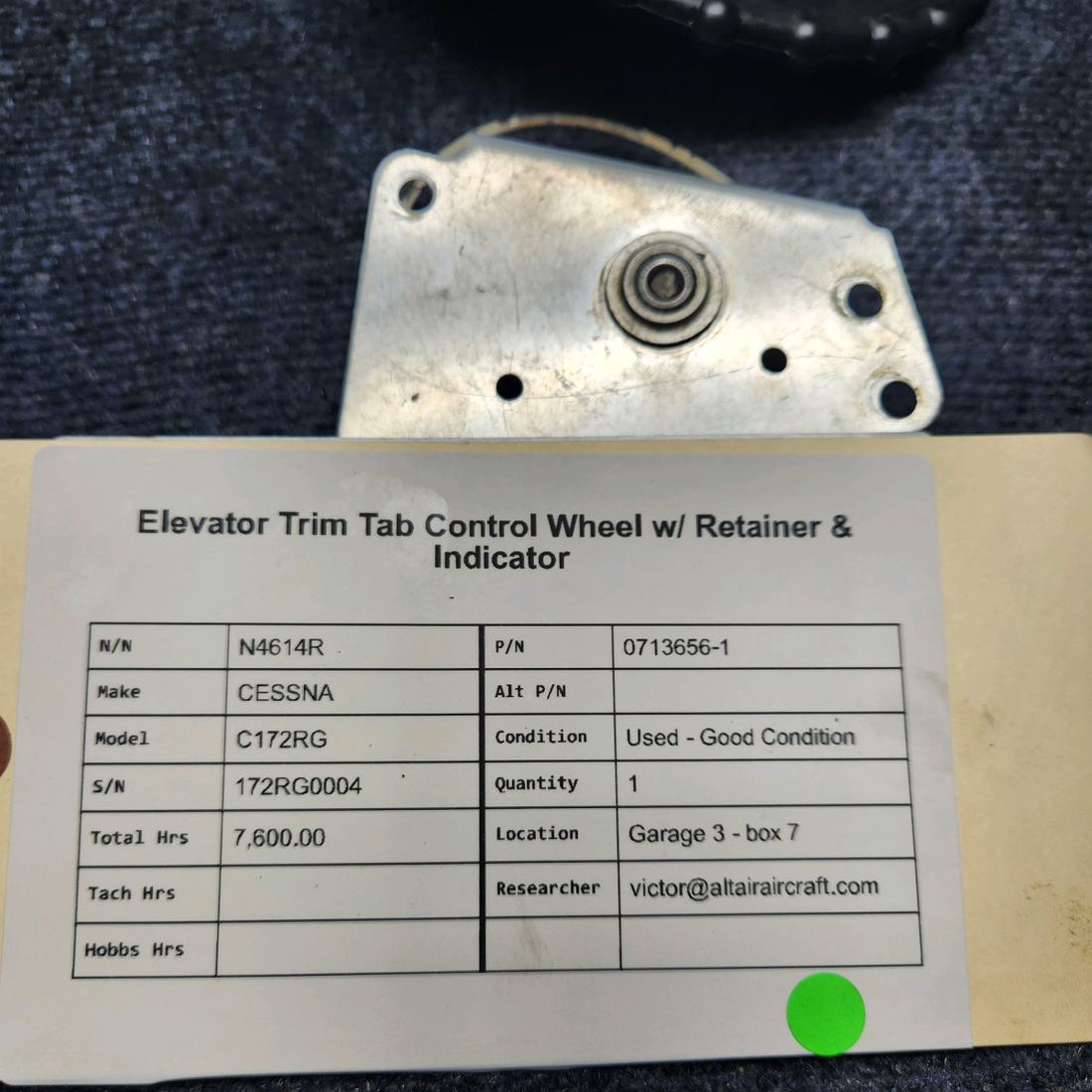 Used aircraft parts for sale, 0713656-1 CESSNA C172RG ELEVATOR TRIM TAB CONTROL WHEEL W/ RETAINER & INDICATOR