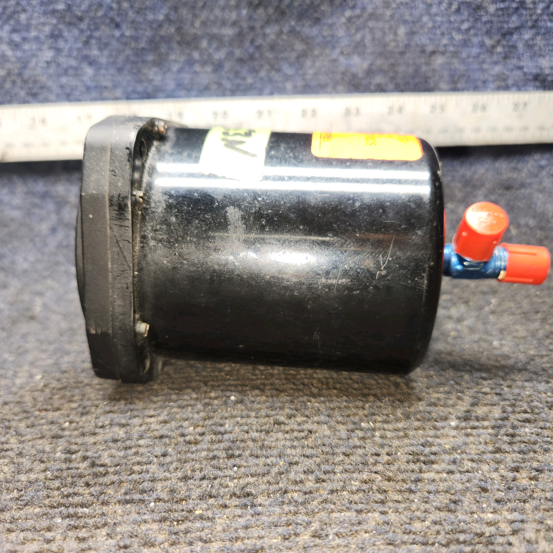 Used aircraft parts for sale, 22-204-02-A Beechcraft Beechcraft 95-B55 Vertical Speed Indicator