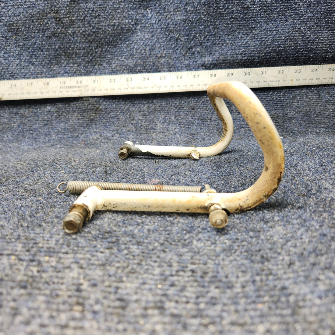 Used aircraft parts for sale, 2413089-1 Cessna 172RG Nose Gear Door Actuator Arm Assy