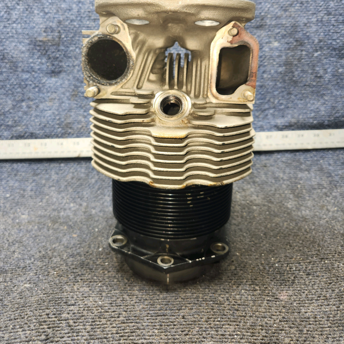 Used aircraft parts for sale, SA10200-A1 Superior O-300 Cessna 172 Cylinder with Valves and Springs