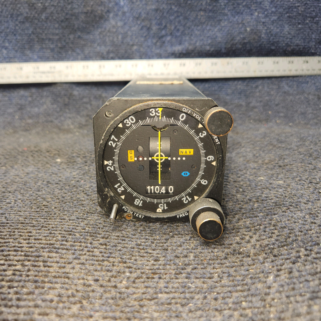 Used aircraft parts for sale, NAV-122 TSO Narco Beechcraft 35-33 Glideslope Indicator with Nav Receiver 14 V