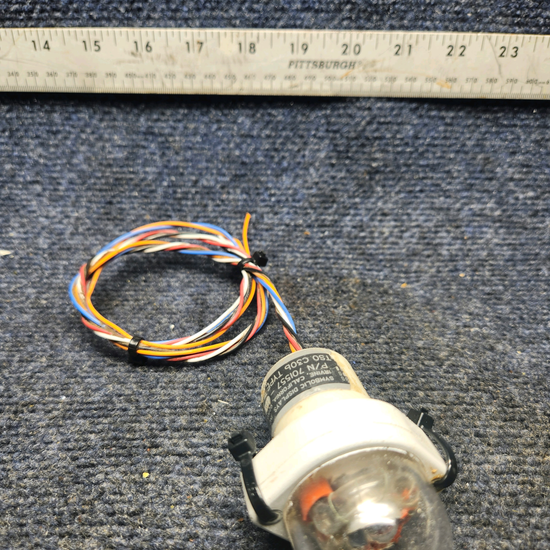 Used aircraft parts for sale, 701557-1M Mooney M20K HOSKINS NAVIGATION STROBE LIGHT (VOLTS: 14, MINUS LENS)
