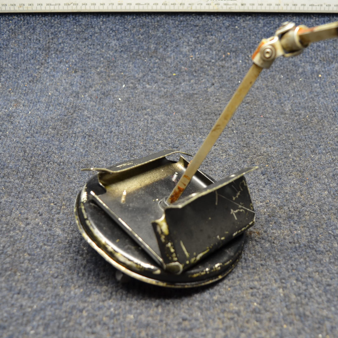 Used aircraft parts for sale, 0511157-14 Cessna C175 CESSNA SHAFT-PLATE-HANDLE FUEL SELECTOR