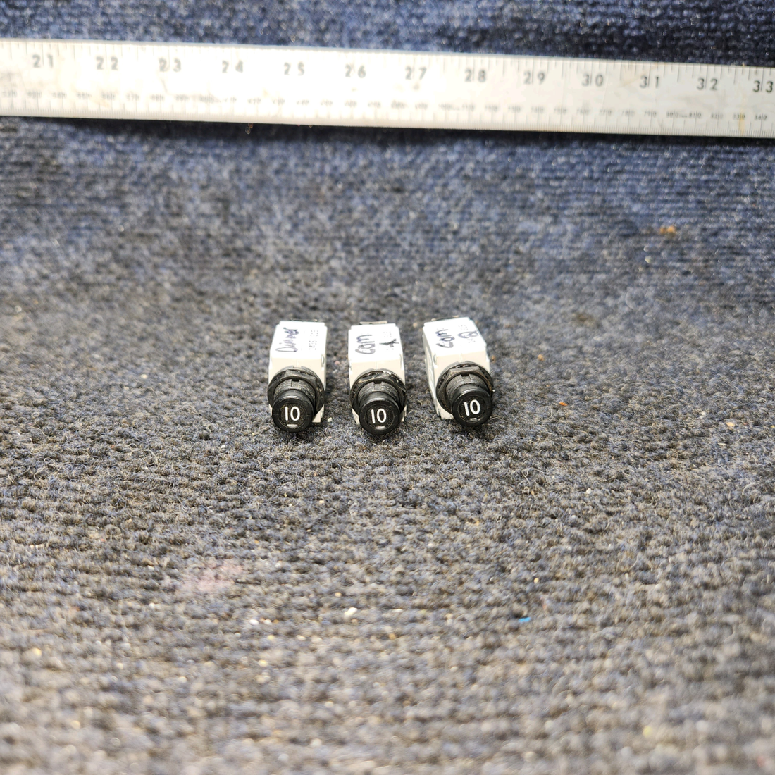 Used aircraft parts for sale, 7277-2-10 klixon 7274-2 PIPER PA-24-250 Circuit Breaker 10 AMP - Price per each