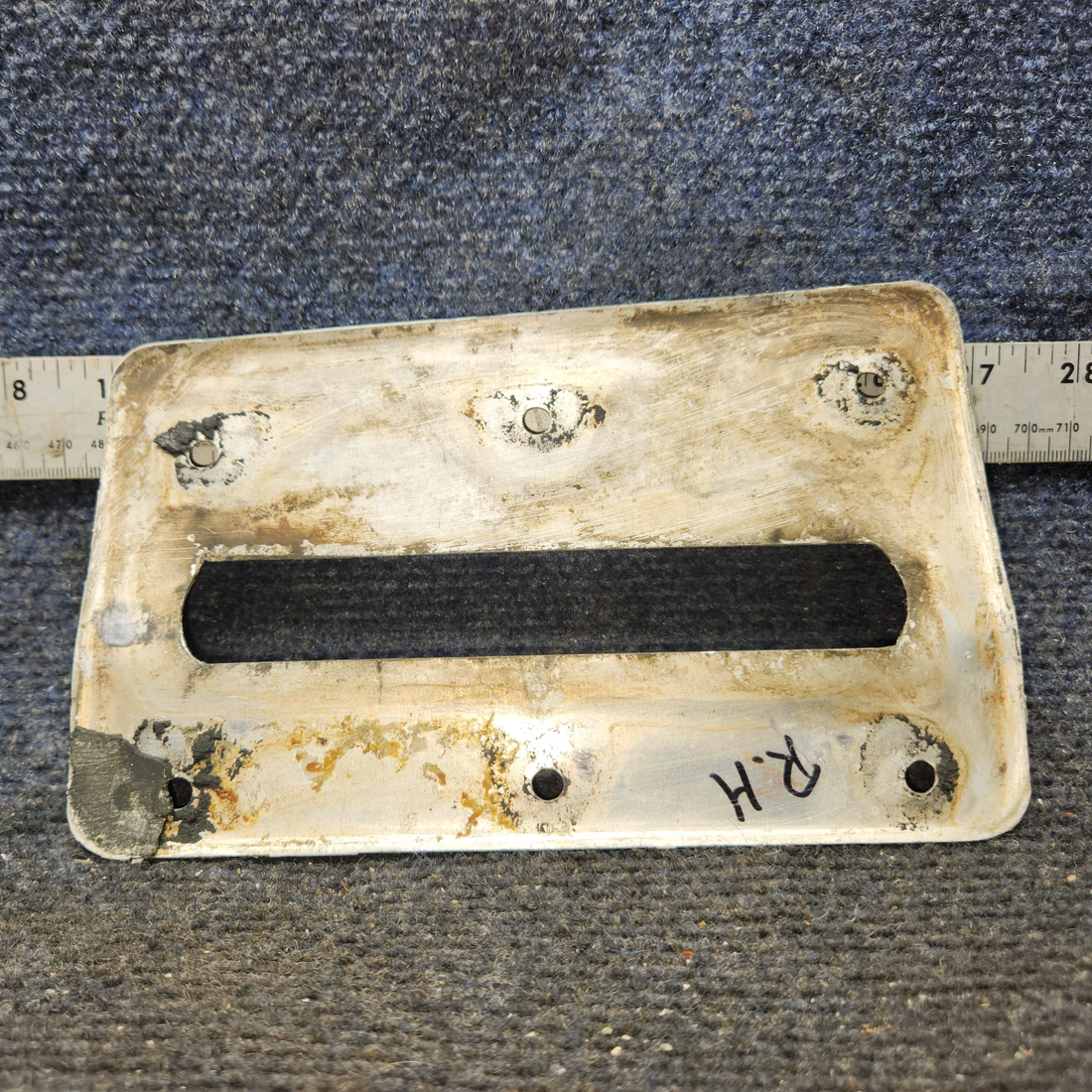 Used aircraft parts for sale, 0511071-2 Cessna 172 Landing Gear Plate