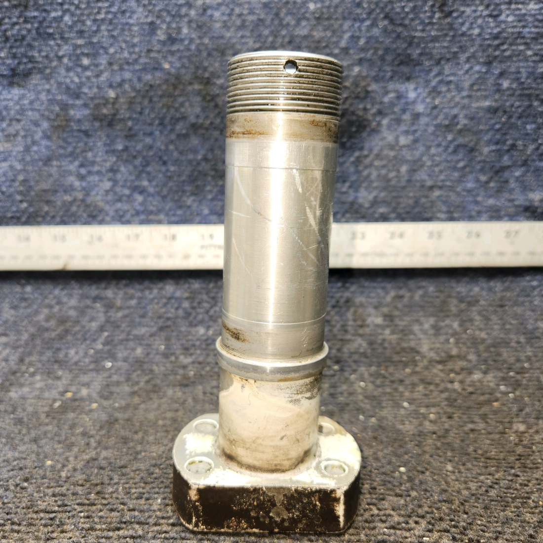 Used aircraft parts for sale, 0541124 Cessna 172E Main Gear Axle