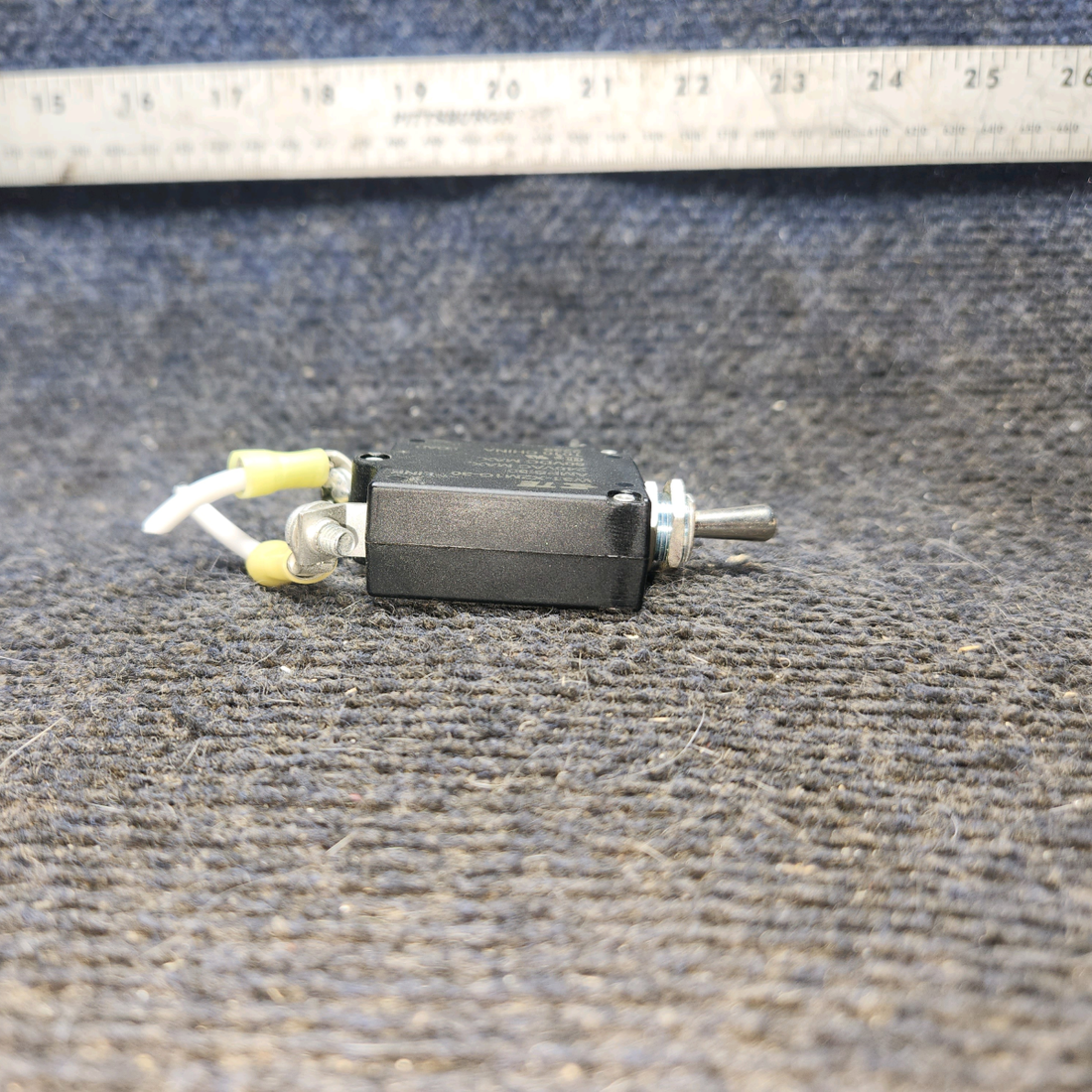 Used aircraft parts for sale, W31-X2M1G-30 Tyco cessna 172k Toggle Breaker Switch – 50/240V, 30 Amp