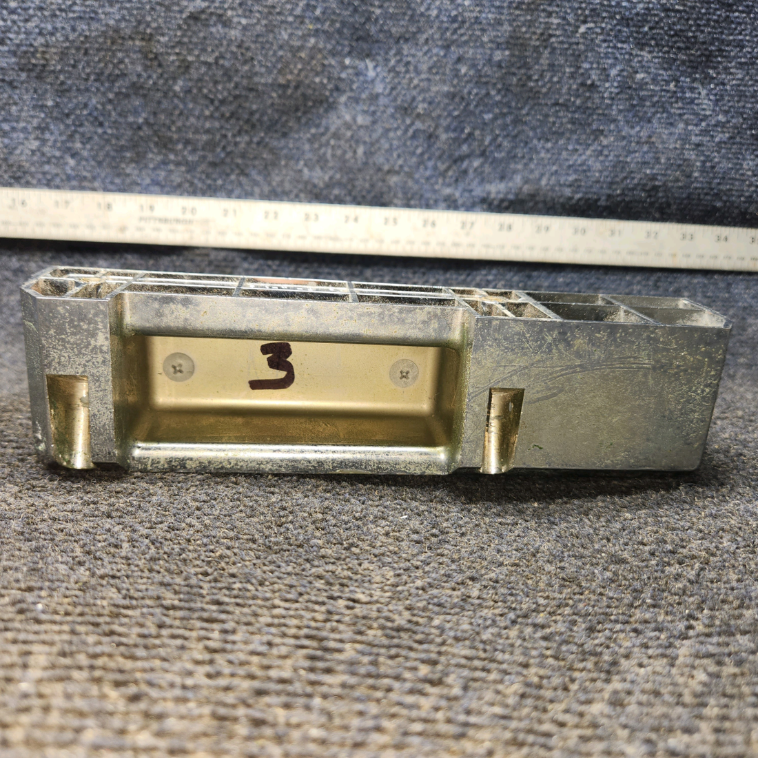 Used aircraft parts for sale, 66710-017 Piper PA32RT-300 Aft Armrest Assembly with Ashtray - RH Middle