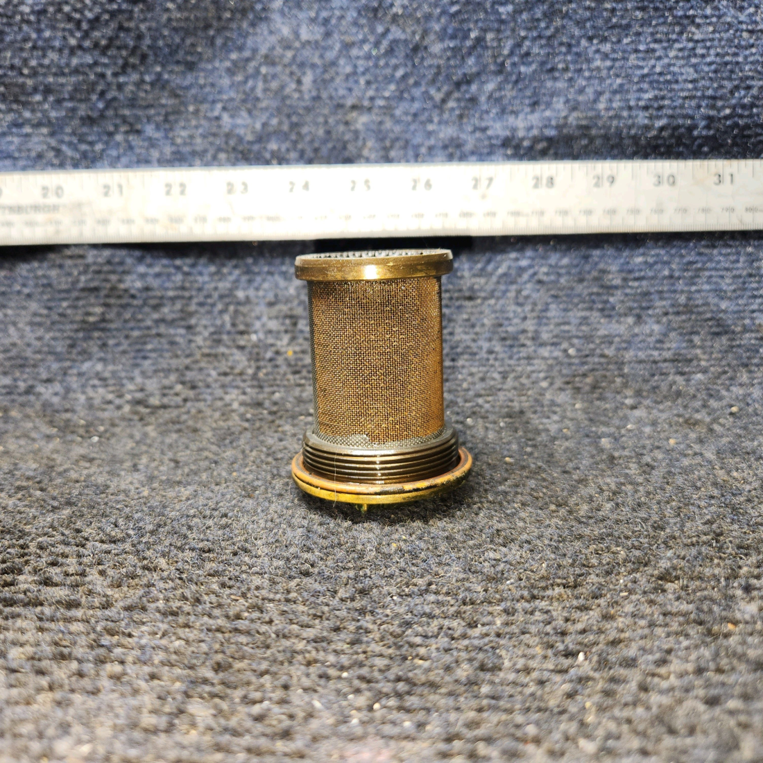 Used aircraft parts for sale, 530003 Continental O-300-D Cessna 172F Screen Assy Oil Pressure