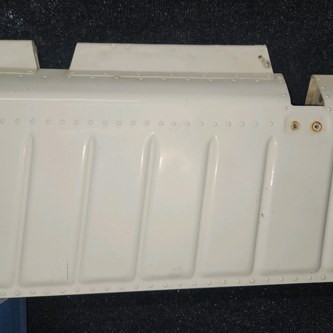 Used aircraft parts for sale, 33-130000-44 BEECHCRAFT 95-55B Aileron Assembly RH