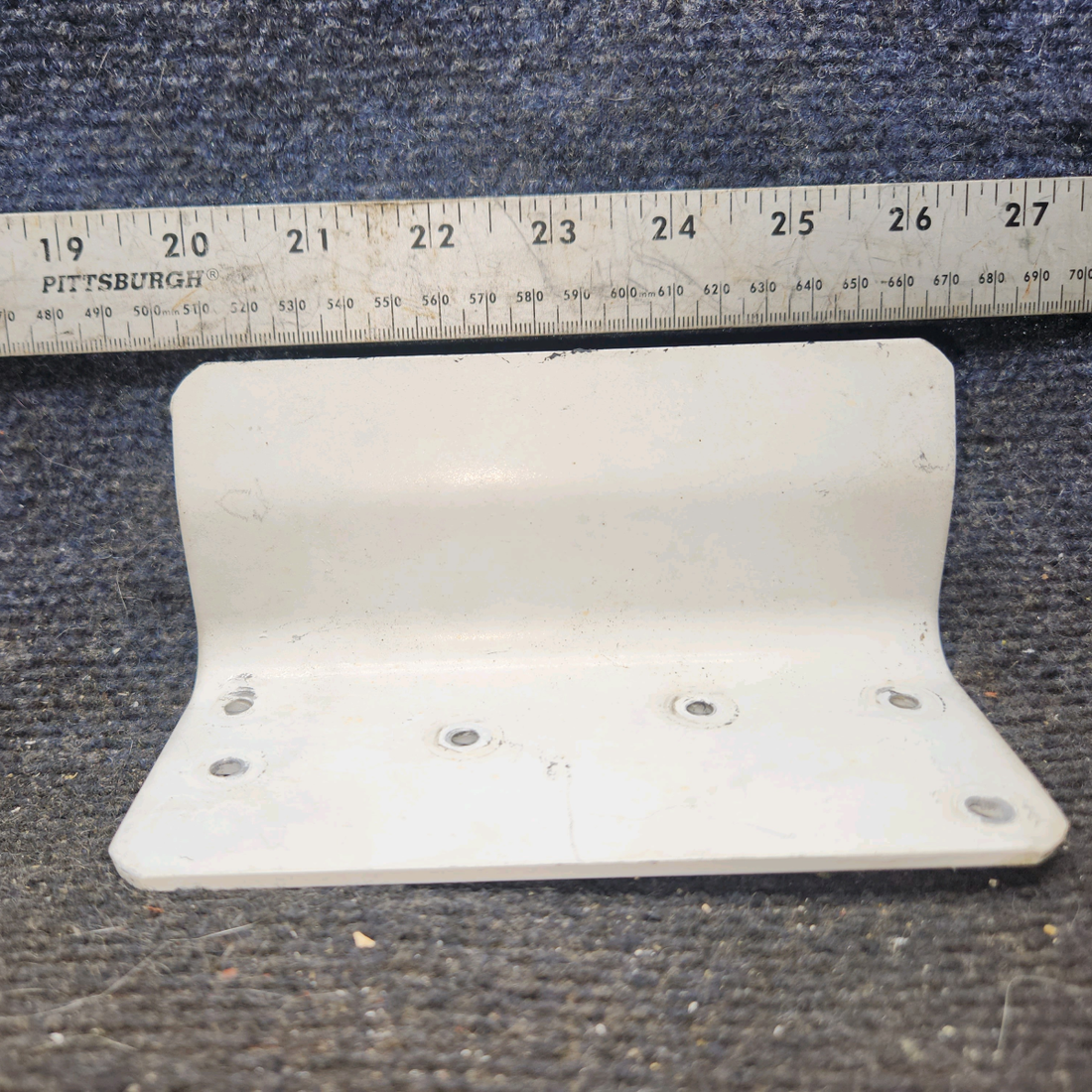 Used aircraft parts for sale, 0513526-1 cessna 172N Refueling Step – LH