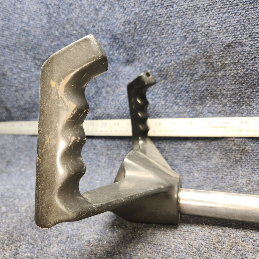 Used aircraft parts for sale, 79276-012 PIPER PA28RT-201 Control Wheel Assy (No Switch)