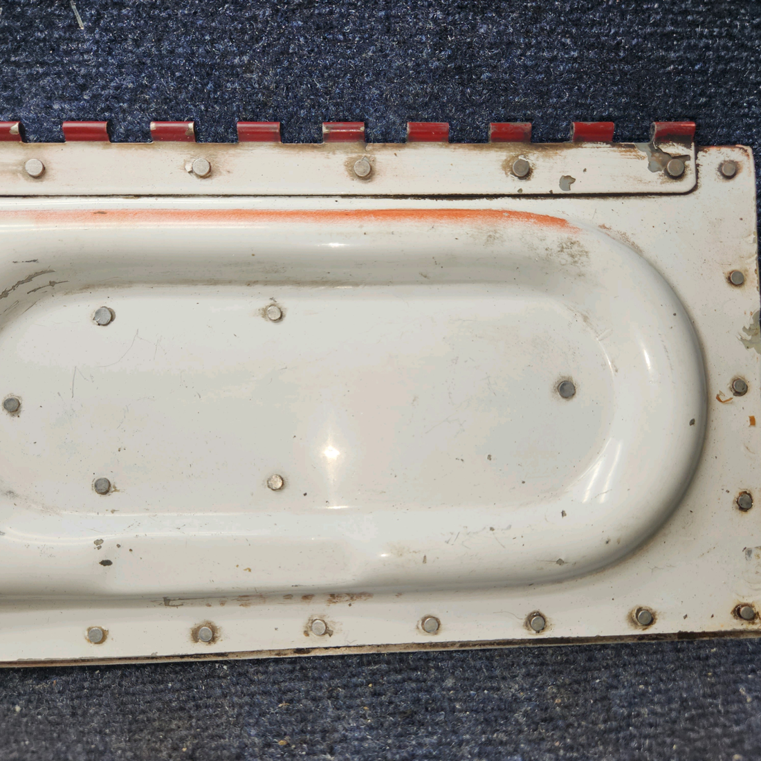 Used aircraft parts for sale, 98509-002 Piper PA32RT-300 Forward Nose Gear Door Assembly - LH