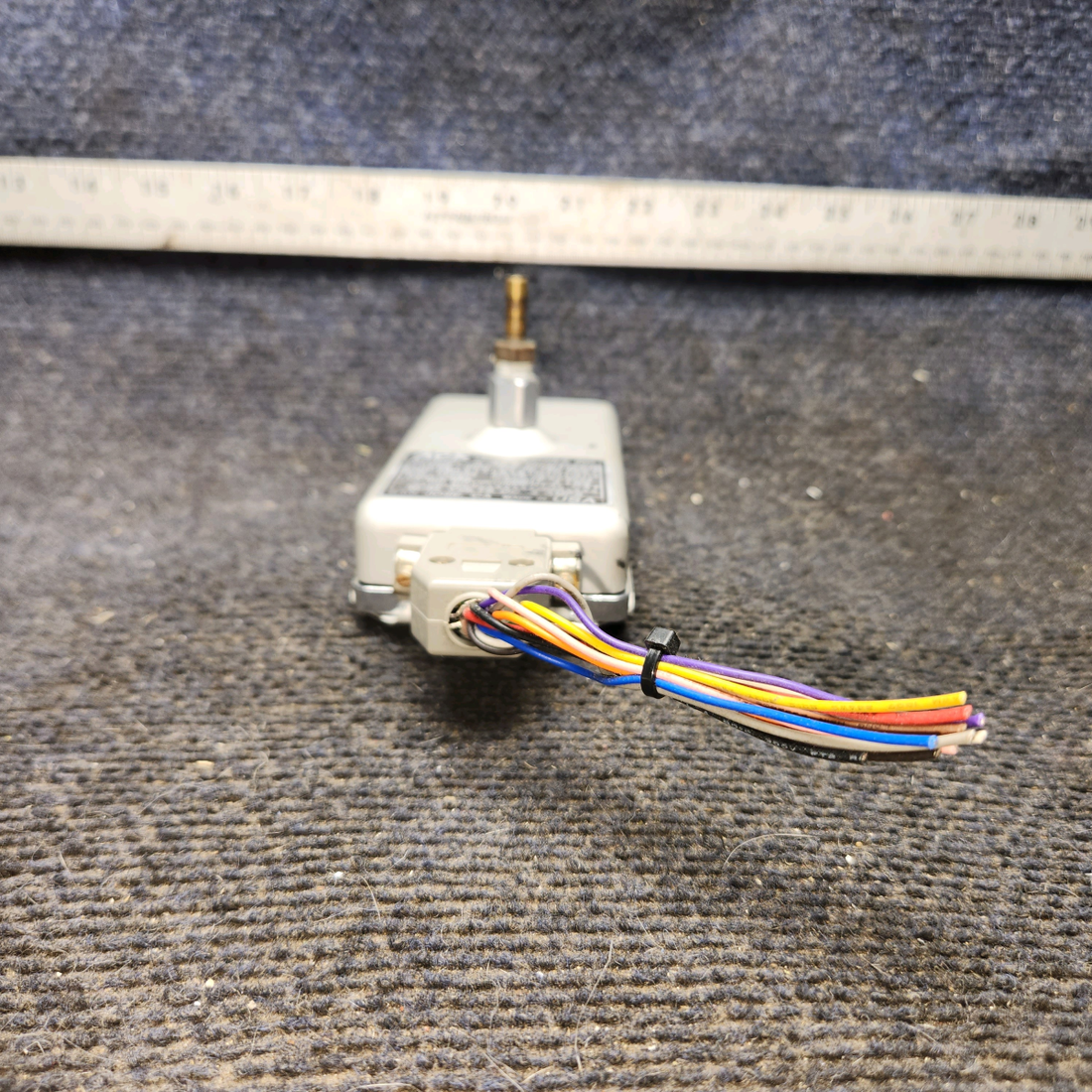 Used aircraft parts for sale, A-30.5 ACK piper PA-28-181 Altitude Digitizer Assembly with Tray (10-32V)