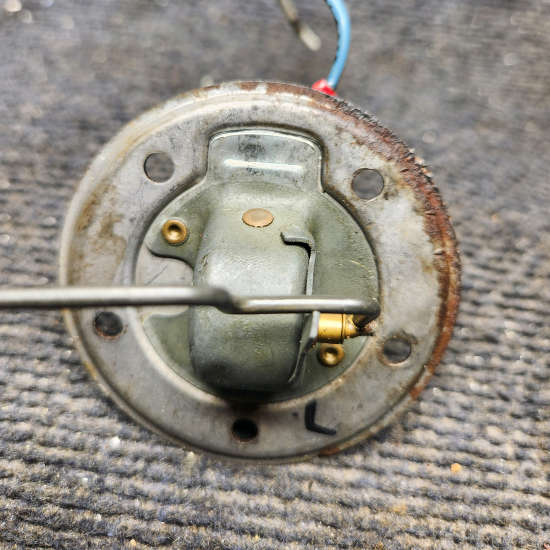 Used aircraft parts for sale, 1518770 Beechcraft 35-33 Fuel Transmitter - LH