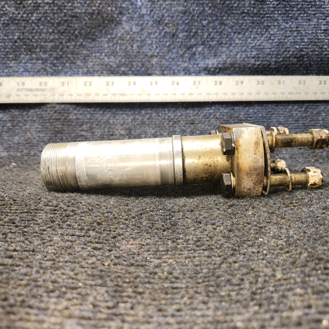 Used aircraft parts for sale, 0541124-1 Cessna 172 Main Landing Gear Aluminum Axle w Shim