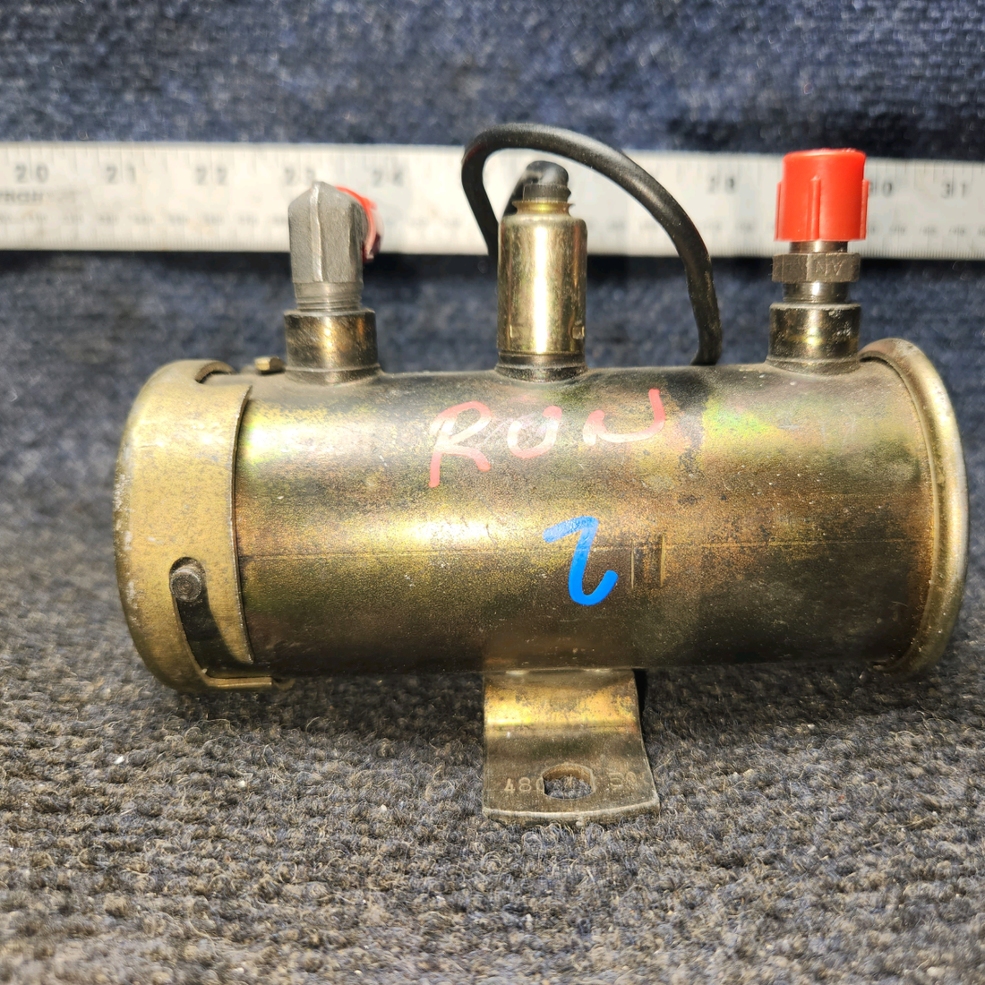 Used aircraft parts for sale, 480-500 Bendix Electronic Fuel Pump 24 V