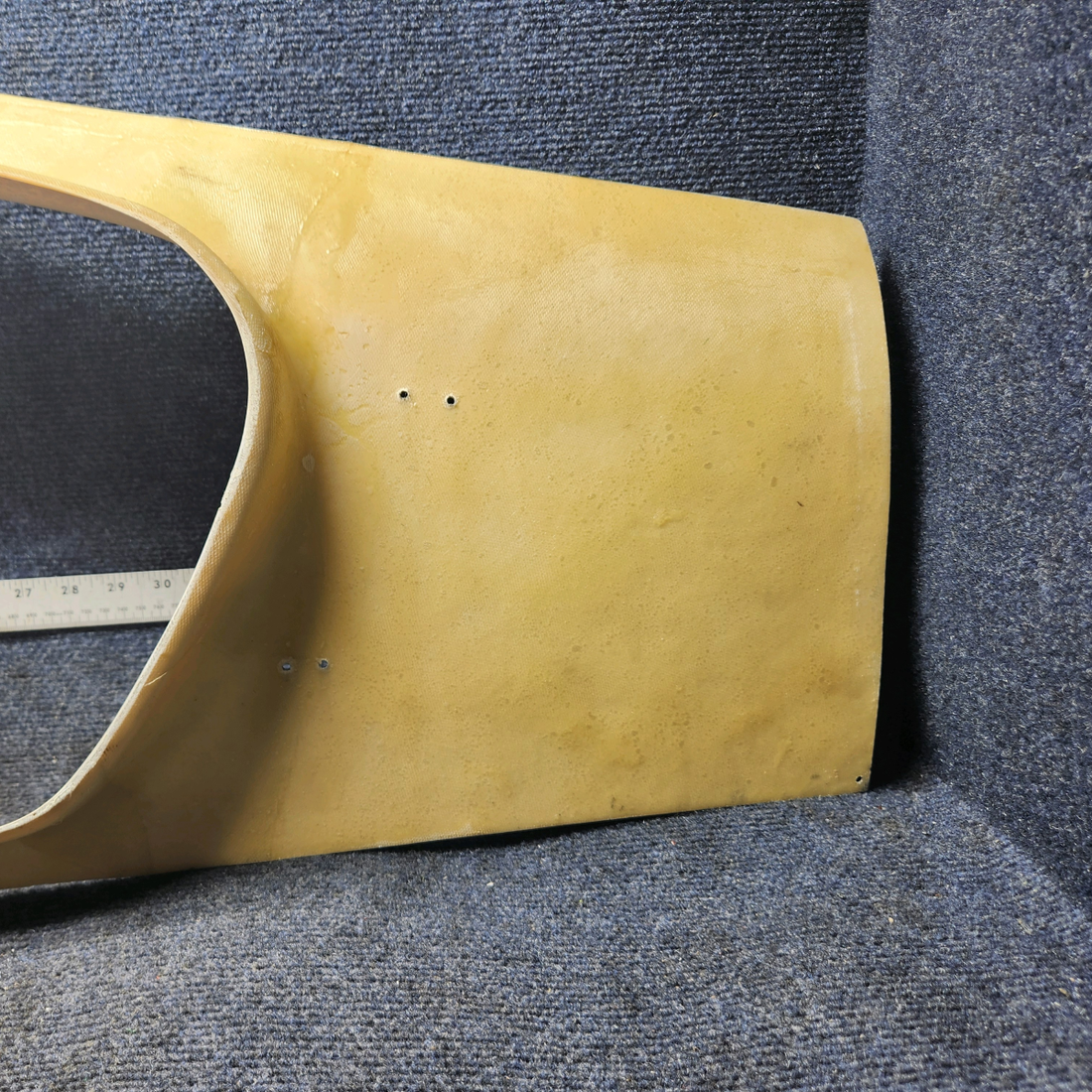 Used aircraft parts for sale, 95-420015-93 BEECHCRAFT 95-55B Aft Window Molding - LH