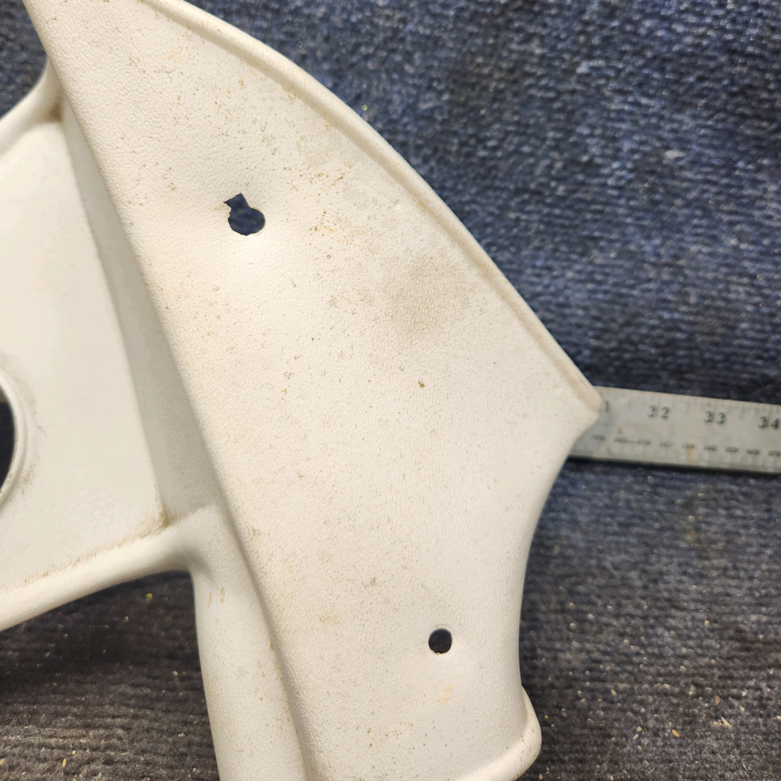 Used aircraft parts for sale, 0411974-6 cessna 150G Shield – RH
