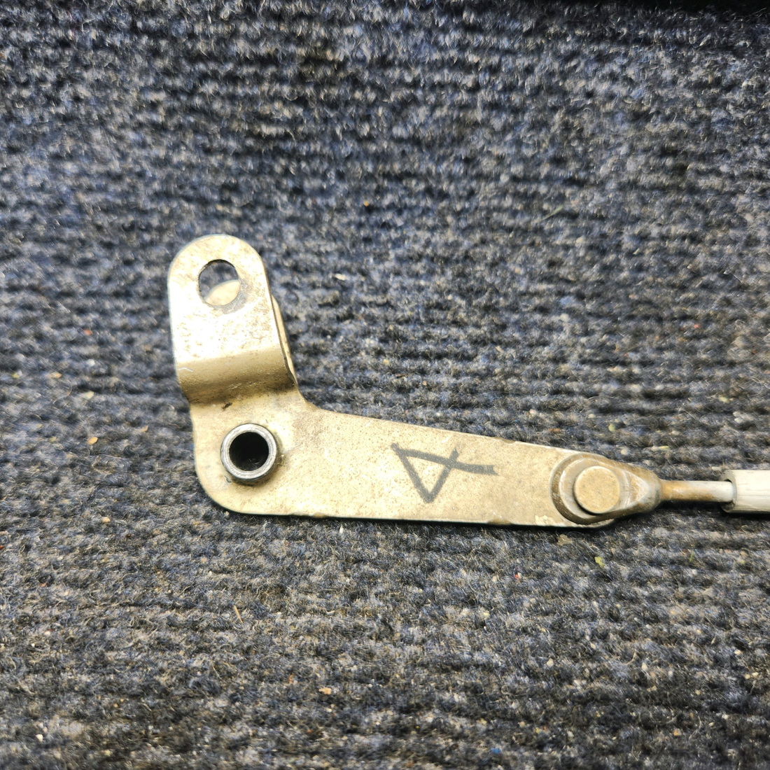 Used aircraft parts for sale, 96-420033-11 BEECHCRAFT 95-55B Cabin Door Latch Tube  w/ Pin