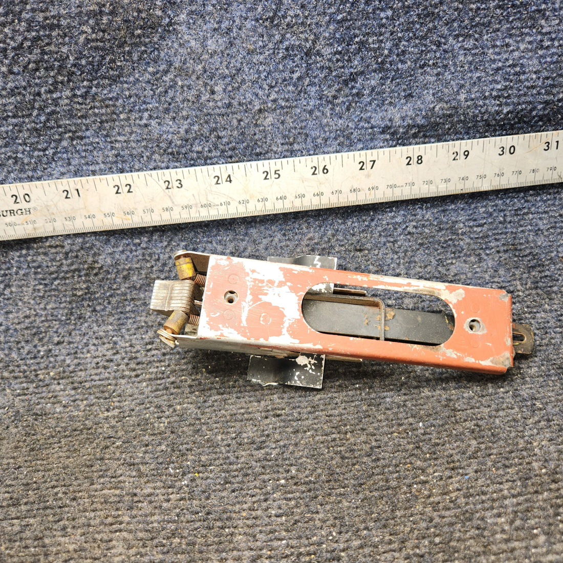 Used aircraft parts for sale, 68188-000 PIPER PA28-140 Cabin Door Latch Assembly