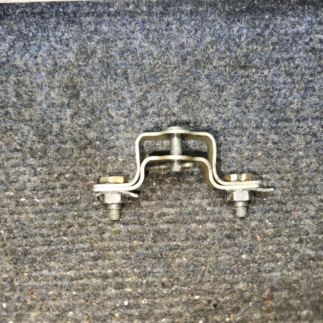 Used aircraft parts for sale, 0411550, 0411549 Cessna 172 Brake Cylinder Bracket & Pin Set