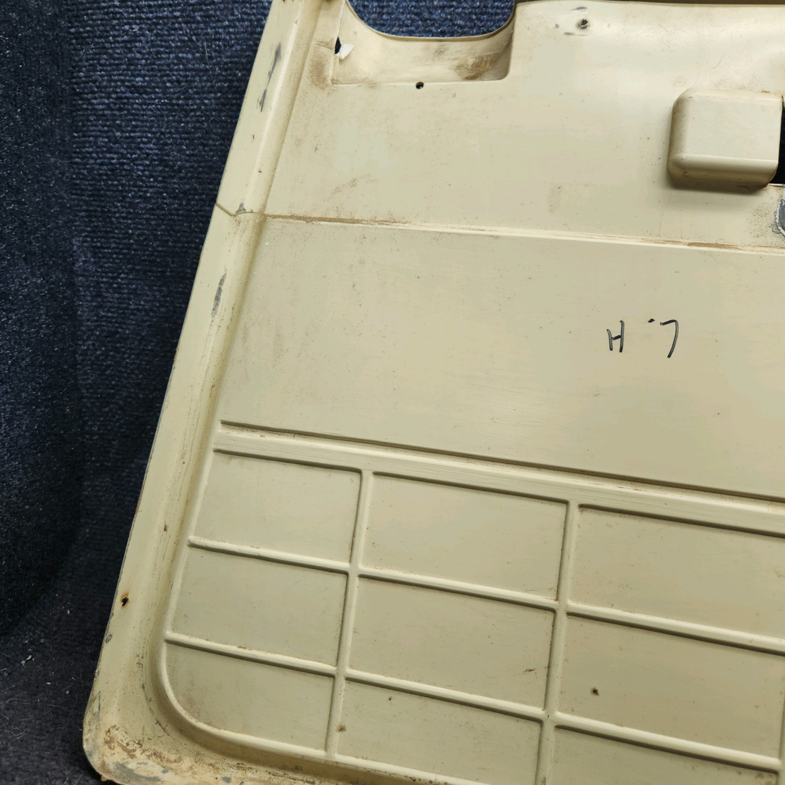 Used aircraft parts for sale, 0400128-3 cessna 150G Door Panel - LH